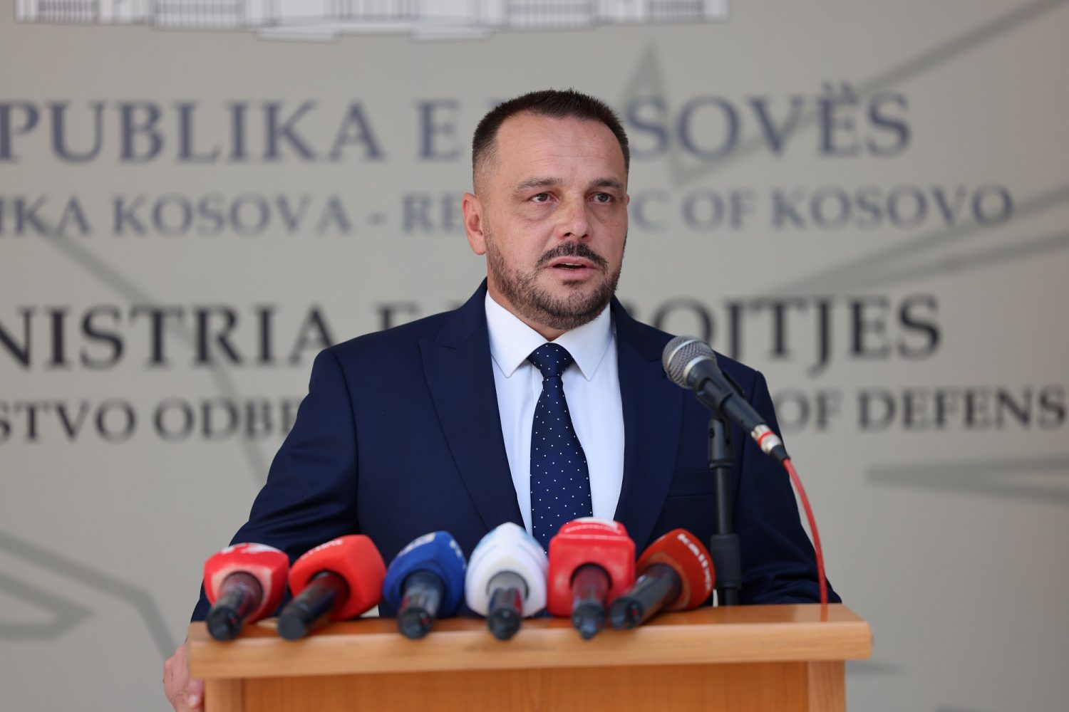 FSK është gati, vendet mosnjohese janë problem për në NATO, thotë Ministri i Mbrojtjes Maqedonci