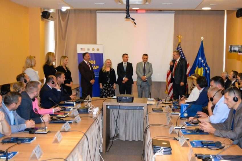FBI-ja trajnon për hetimet penale Policinë e Kosovës
